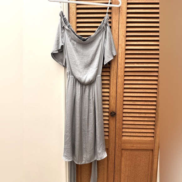 Bardot Off the Shoulder Light blue dress Size Small - Picture 1 of 8